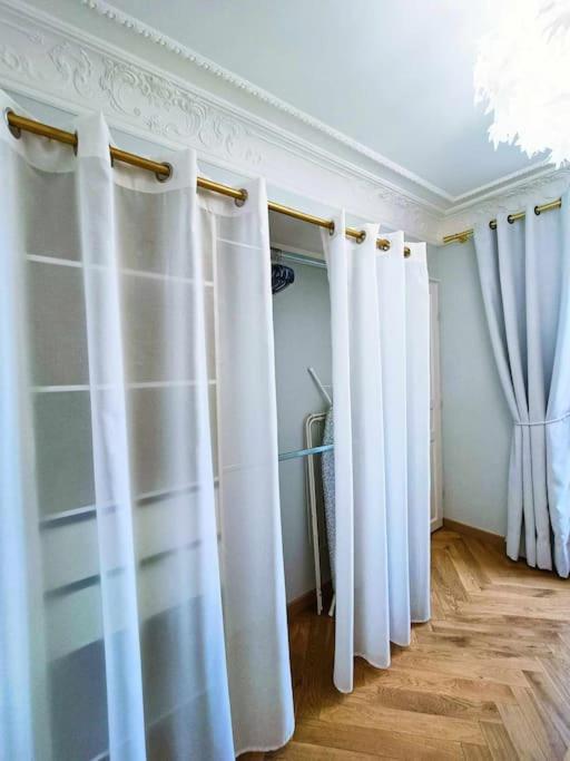 Appartement Au Petit Trianon Bleu à Versailles Extérieur photo